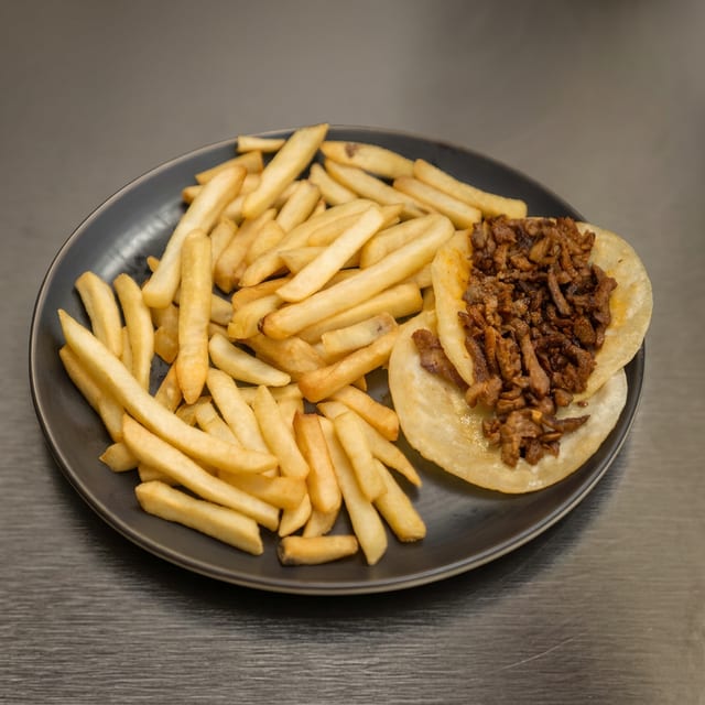 Kids Taco & Fries.
